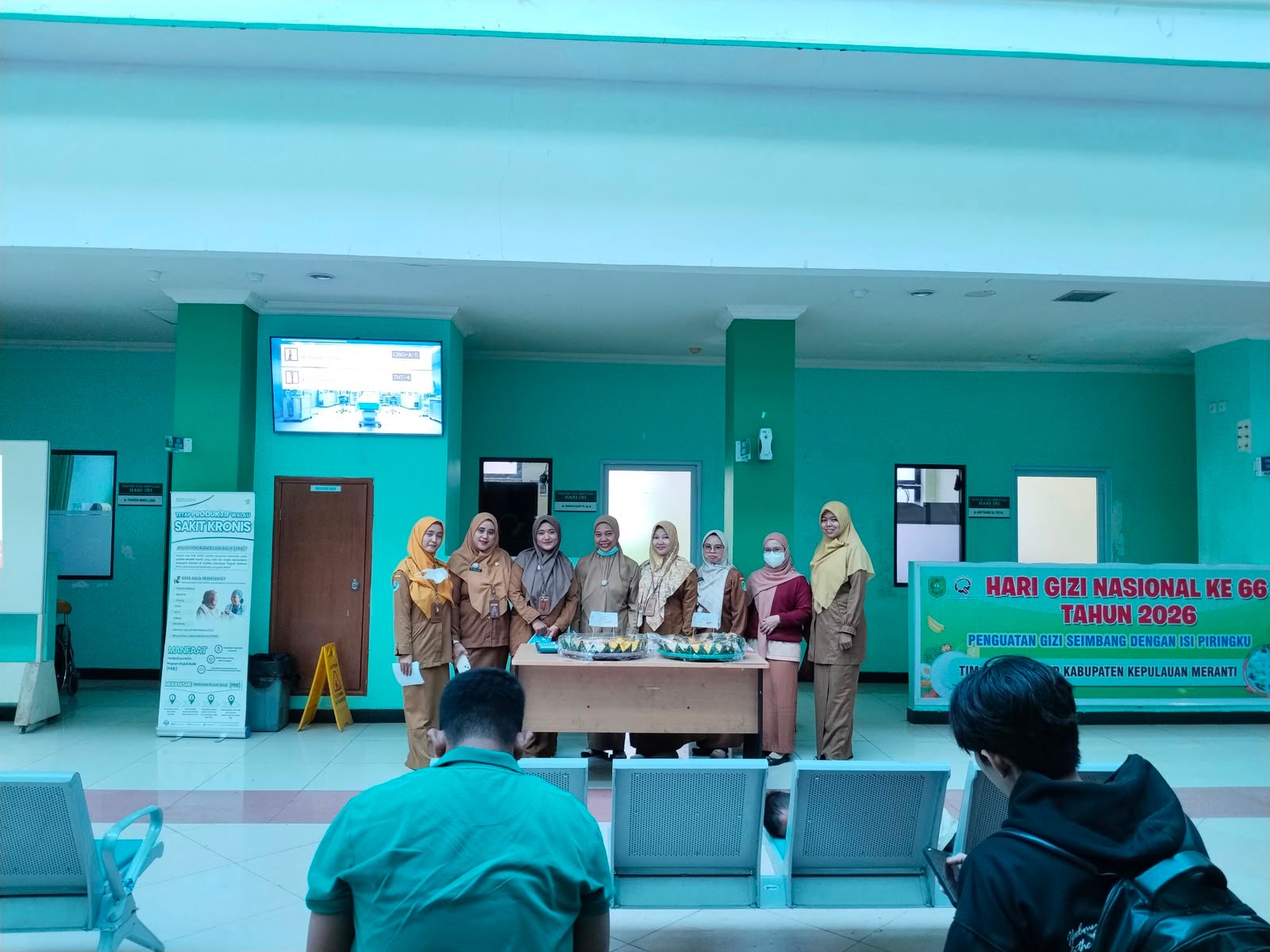 service-image